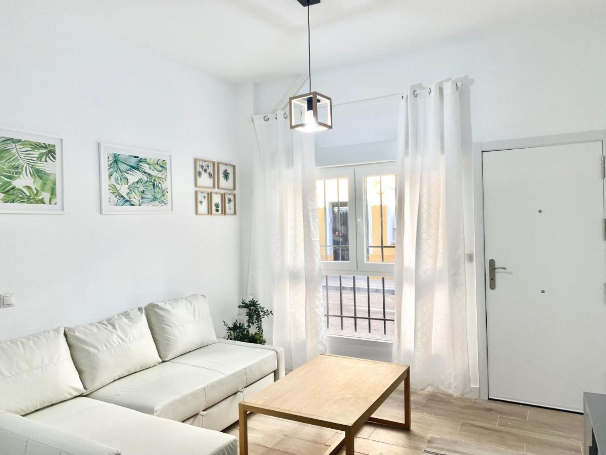 Appartamento Puente Praga Aparment Madrid Esterno foto
